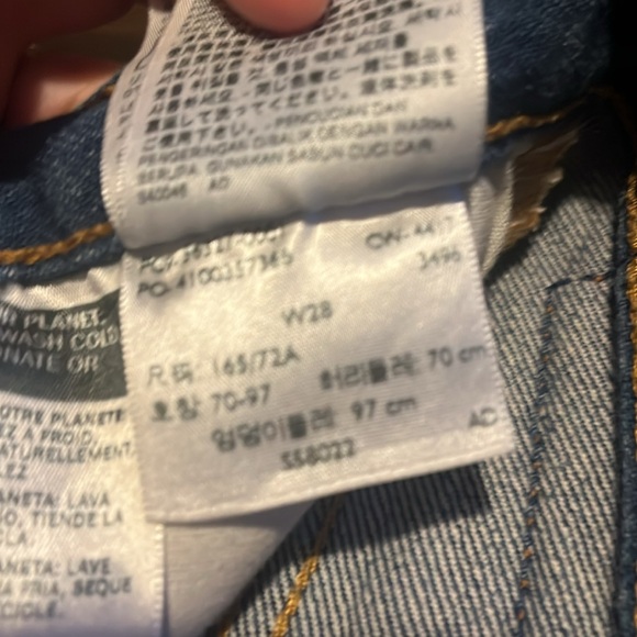 Levi’s Jean Shorts 501 - Picture 3 of 4